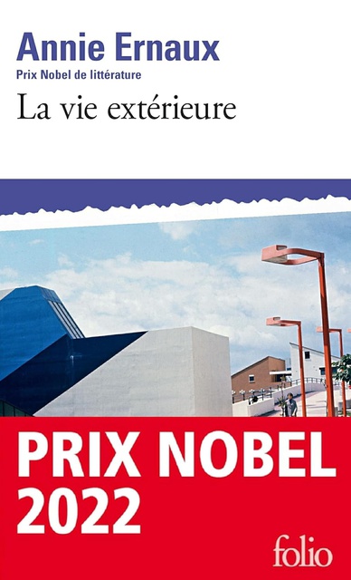 LA VIE EXTERIEURE