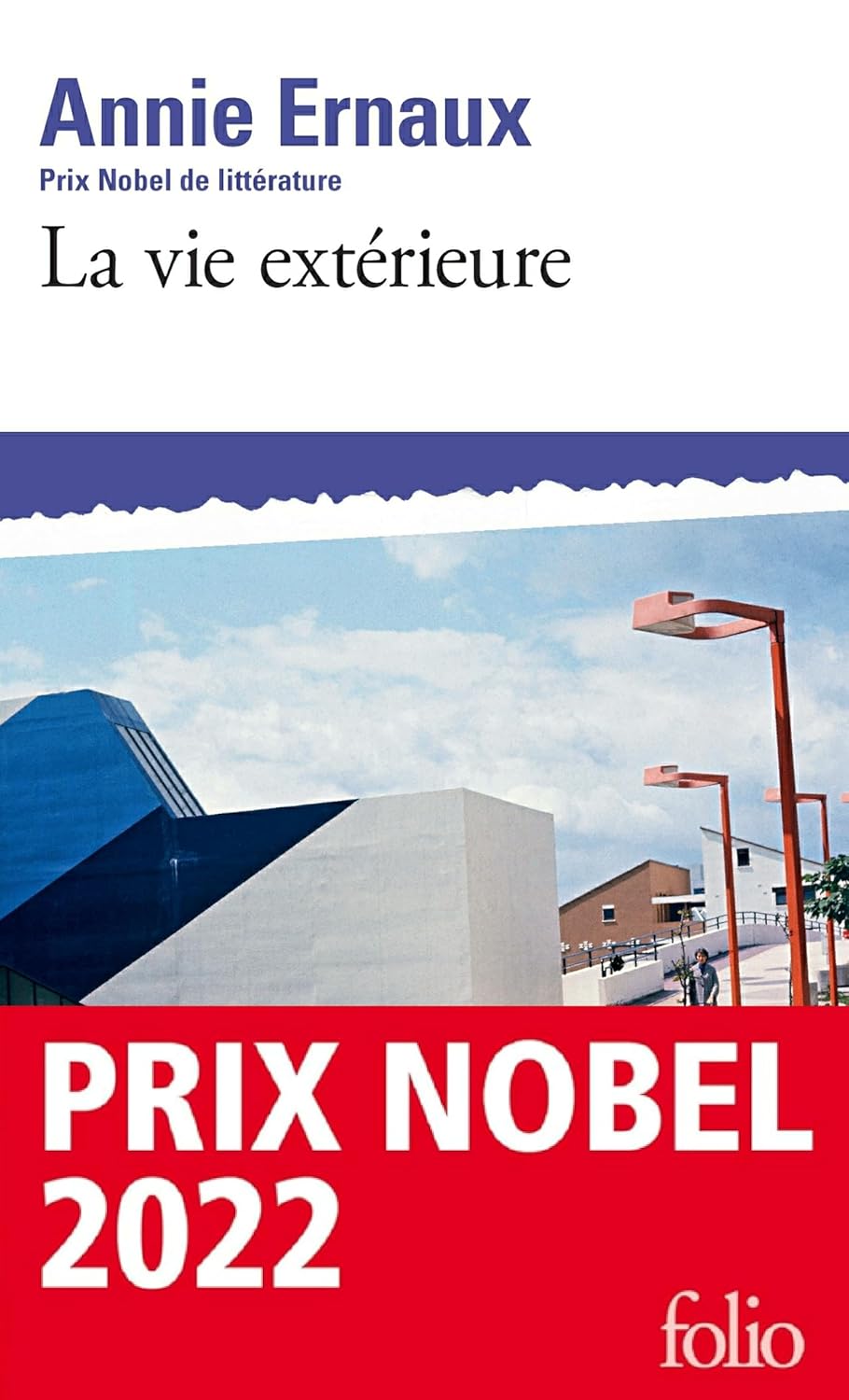 LA VIE EXTERIEURE